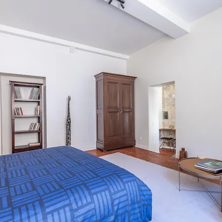 Old Town * マントン