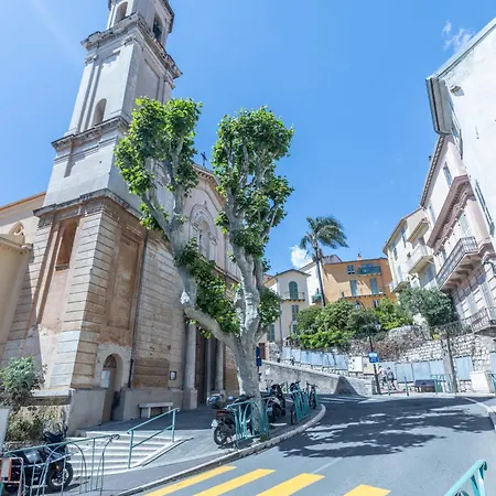 Old Town アパート