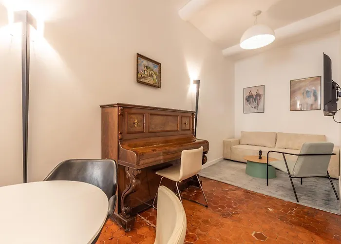 Old Town Apartment Menton